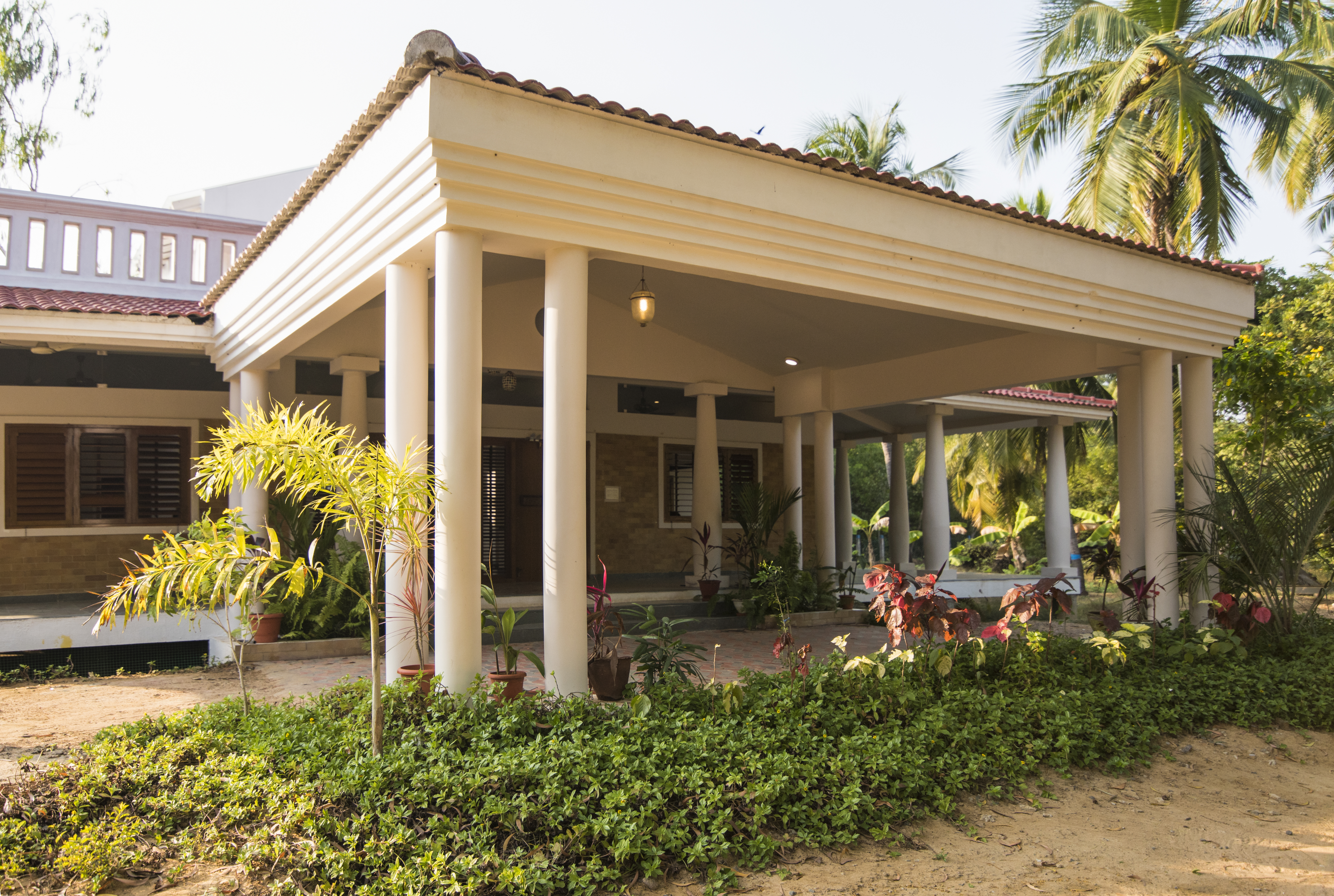 COURTYARD FARM HOUSE